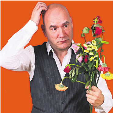 Ein «Held» im Kellertheater - Das neue Soloprogramm von Reto Zeller kommt ins Kellertheater Bremgarten – ein unterhaltsamer Abend scheint dabei garantiert.    Bild: zg