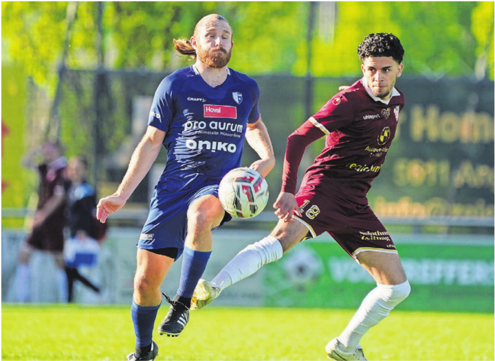 Michael Weber (links) erzielt in der Nachspielzeit das 1:1 für den FC Wohlen. Bild: Andy Müller / Archiv