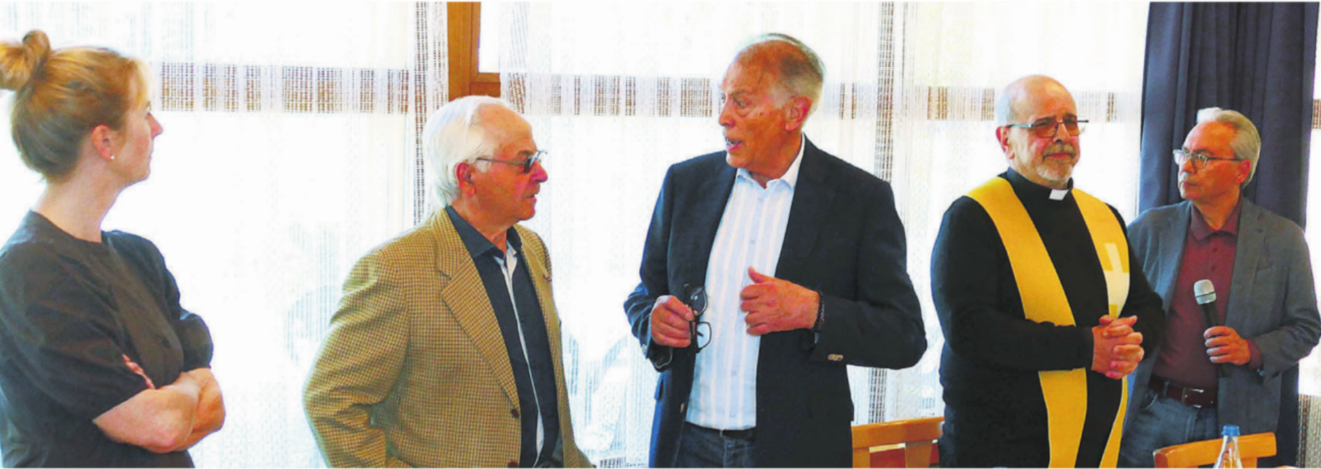 Die Festgemeinde freut sich über die illustre Gästeschaft (v. l): Frau Vizeammann Sonja Isler-Rüttimann, Giuseppe Rondinelli, Acli Schweiz, Franco Narducci, Präsident Acli Wohlen, Don Luigi Talarico, Vorsteher MCI, und Gaetano Vecchio, Acli Aargau.    Bilder: Stefan Treier - Das Bild wird blockiert. – Möglicherweise durch einen aktiven Adblocker.