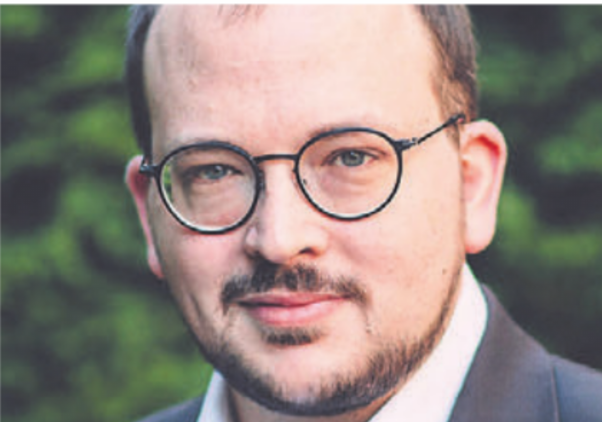 Organist Martin Rabensteiner spielt in der Stadtkirche. Bild: zg - Das Bild wird blockiert. – Möglicherweise durch einen aktiven Adblocker.