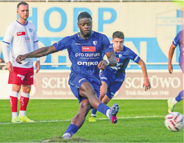 14 Saisontore. Dramane Sissoko schiesst den FC Wohlen auswärts in Basel zum 0:1-Sieg.    Bild: Andy Müller / Archiv
