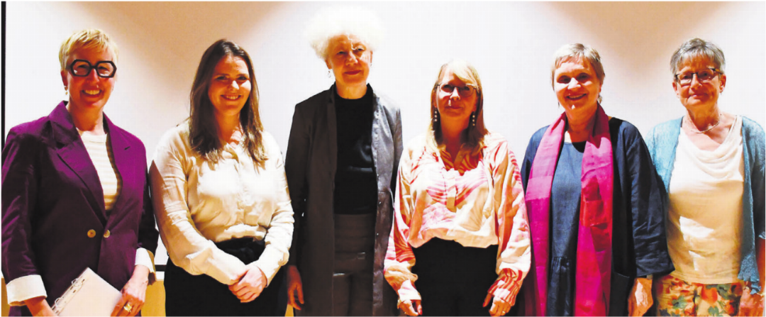 Möchten das Erbe von Gertrud Heinzelmann weiterführen (v. l.): Moderatorin Carmen Frei (Frauenbund Schweiz), Martina Arnet (Einwohnerrätin Wohlen), Historikerin Barbara Kopp, Aargauer Grossrätin Karin Koch Wick, Katharina Jost Graf (Theologin und Co-Präsidentin Frauenbund Schweiz) und Caroline Küng (AKF Fachgruppe). Bilder: Monica Rast
