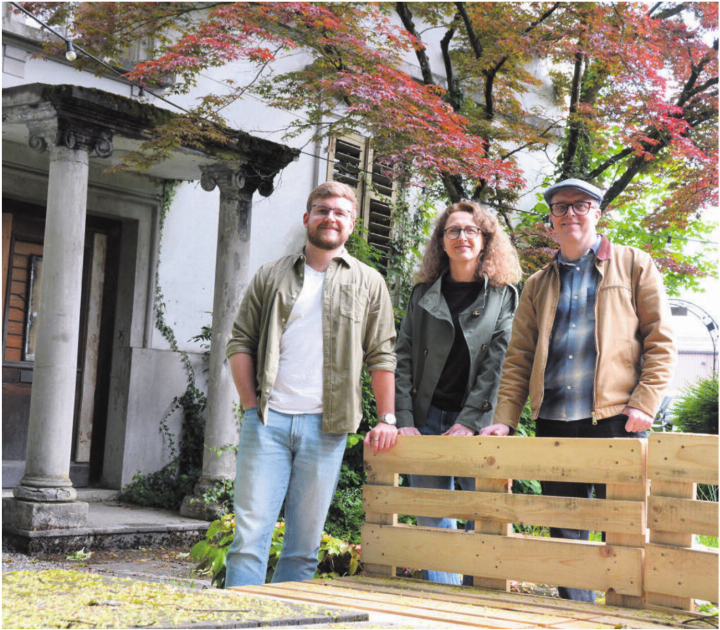 Sie freuen sich darauf, wenn es am Donnerstag endlich wieder losgeht, von links: Alain Willi, Daniela Marani und Michael Laubacher. Bild: Annemarie Keusch