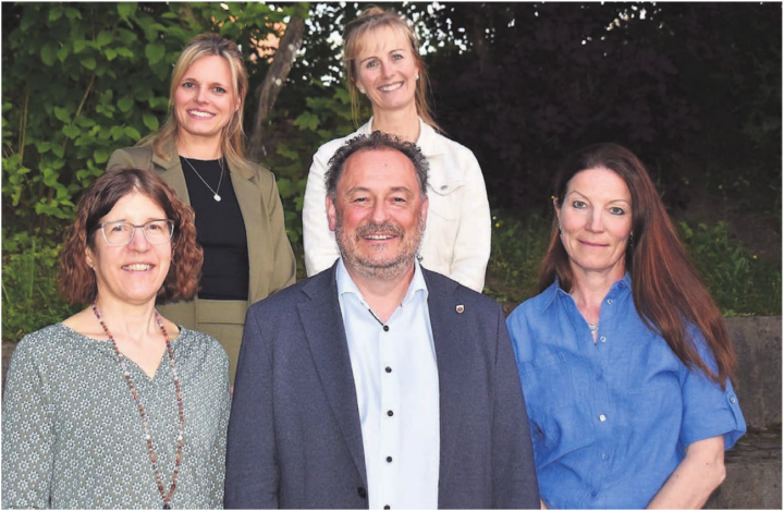 Sie führen den Verein in den nächsten vier Jahren: (hinten von links) Maria Fiechter, Sonja Isler-Rüttimann, (vorne von links) Nadja Stalder, Renato Sanvido und Natascha Brunold.
