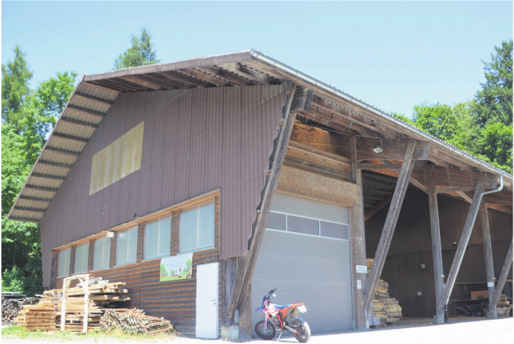 Die Holzlagerhalle Bärhau soll ausgebaut und erweitert werden. Bild: Thomas Stöckli