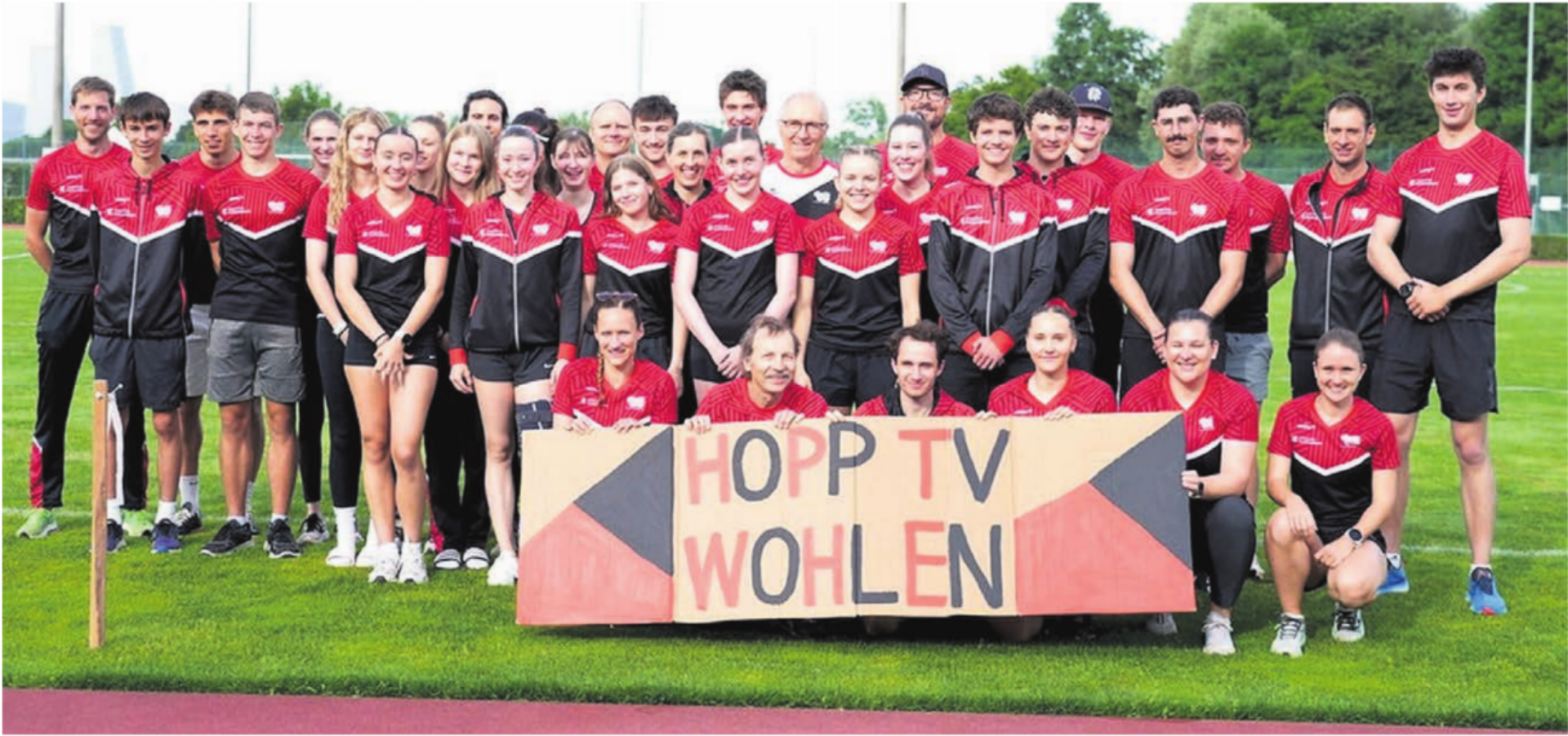 Die Leichtathletinnen und Leichtathleten waren mit dem 7. Rang in der NLC zufrieden. Der TV Wohlen an den SVM in Riehen.    Bild: zg - Das Bild wird blockiert. – Möglicherweise durch einen aktiven Adblocker.