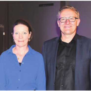 Komplexität nimmt laufend zu - Präsidium und Verantwortung des Kesd übergeben: Arsène Perroud und die neue Präsidentin Natascha Brunold. Bild: dm