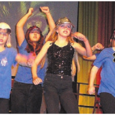 Ein zauberhaftes Kinder-Musical - Kinder bei ihrem Auftritt. Bild: aha