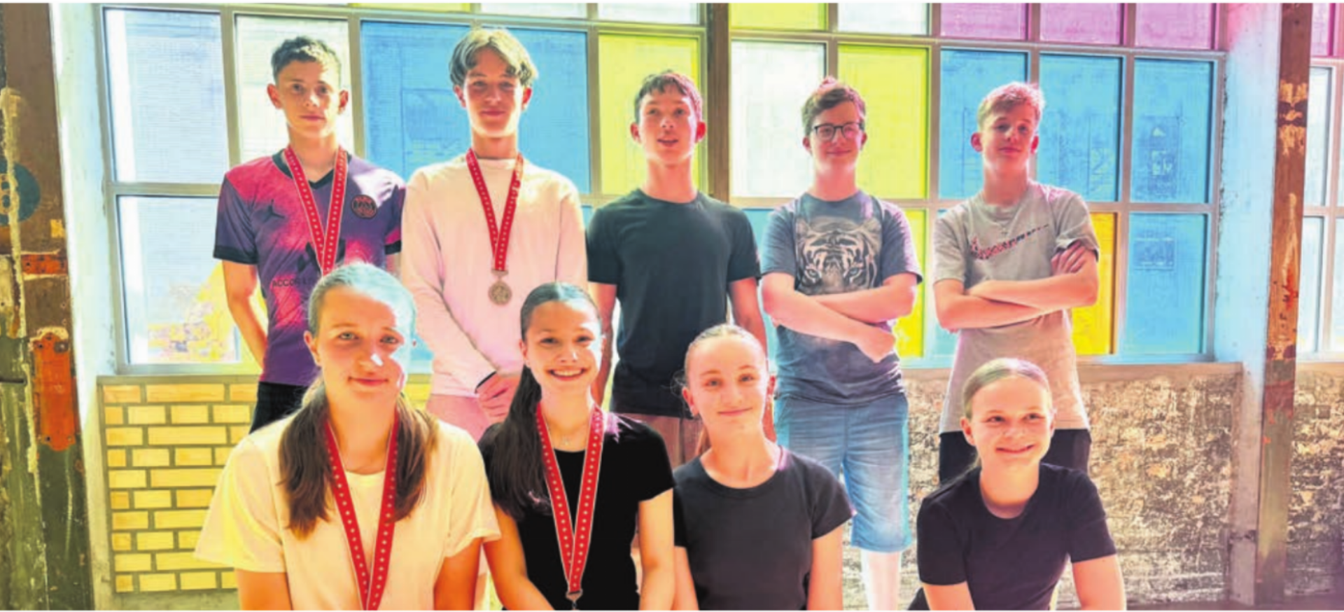 Überzeugten am Schweizerischen Sporttag: (hinten v. l.) Maximilian Fischer, Lionel Häni, Til Hegglin, Til Willuweit, Ilay Blättler; (vorne v. l.) Isabel Häni, Jana Gysler, Shanaya Steger, Leni Müller.  Bild: zg - Das Bild wird blockiert. – Möglicherweise durch einen aktiven Adblocker.