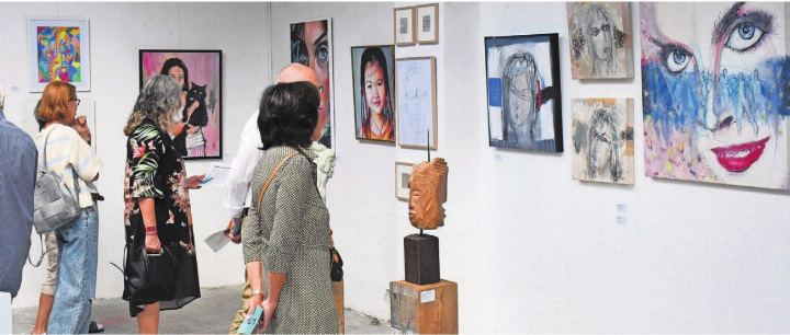 Im Kunstraum im Kulturwerk Bleichi sind bis Ende Juni die Werke von 23 Kunstschaffenden aus der Region zu bestaunen. Bilder: Daniel Marti