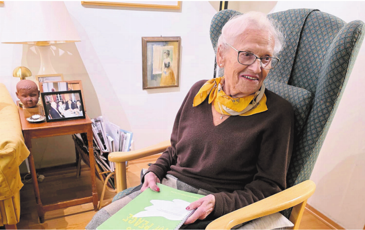 Seit 1969 lebt Edith Notowicz in Norwegen. Am 28. Oktober 2025 erhielt sie die Verdienstmedaille des Königs. Sie wurde für ihren Einsatz für Vergebung, Hoffnung und Inklusion geehrt. Bild: zg