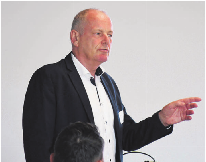 Regierungsrat Stephan Attiger mahnte, dass der Kanton Aargau bei der Entwicklung der Arbeitsplätze unterdurchschnittlich ist. Gerade deswegen ist der Entwicklungsschwerpunkt Wohlen/Villmergen wichtig.