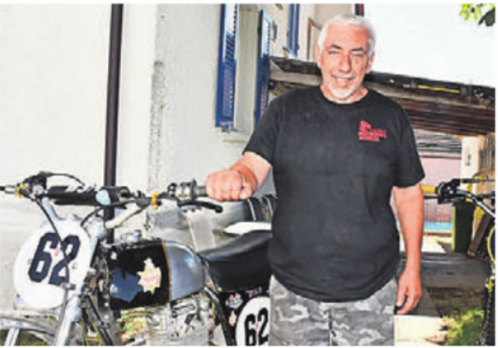 Roland Büchi, Motocrossfan. Bild: dm Roland Büchi, Motocrossfan. Bild: dm
