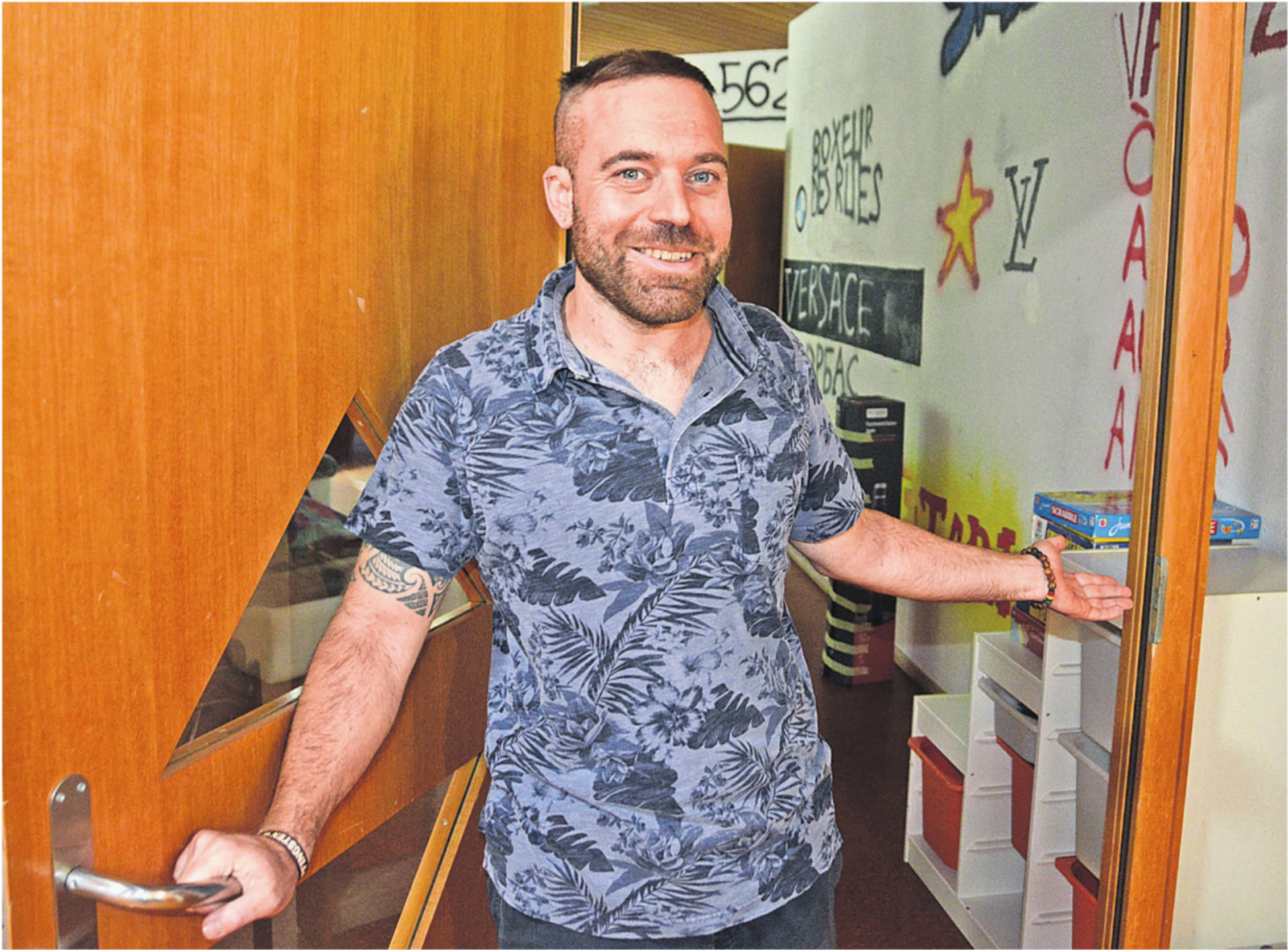 Der Jugendarbeiter Patrick Oegerli betreut die Heranwachsenden von Zufikon.    Bild: Roger Wetli - Das Bild wird blockiert. – Möglicherweise durch einen aktiven Adblocker.