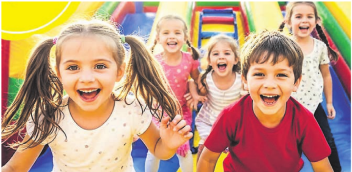 Der Kiwanis Club Bremgarten/Reusstal hofft auf zahlreiche leuchtende Kinderaugen  wie hier auf dem offiziellen Flyer für den Bremgarter Kids Day. Bild: zg