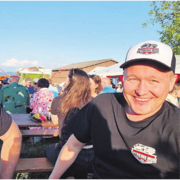 Schönes Wetter und Besucherrekord - Cyrill Räber, OK-Präsident (links), und Daniel Hold, Marketing und Personal. Sie dürfen sich berechtigt freuen. Dieses Jahr passt alles.