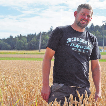 «Wo führt das noch hin?» - Vielseitig interessiert und engagiert: Cyrill Gauch ist Landwirt und versucht als First Responder Leben zu retten. Bild: Annemarie Keusch