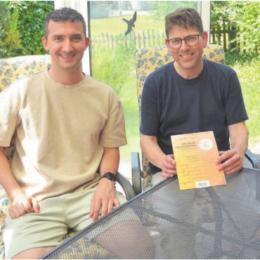 Ein Dorffest zum Jubiläum - Sie bereiten seit langer Zeit das Fest zum 100-Jahr-Jubiläum vor: (v. l.) OK-Präsident Lars Altschul, Vereinspräsident Stefan Martin und OK-Mitglied Bruno Meier. Bild: Roger Wetli