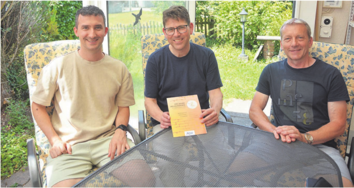Sie bereiten seit langer Zeit das Fest zum 100-Jahr-Jubiläum vor: (v. l.) OK-Präsident Lars Altschul, Vereinspräsident Stefan Martin und OK-Mitglied Bruno Meier. Bild: Roger Wetli