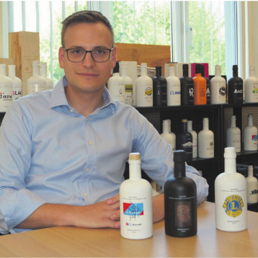 Der Genussmensch - Yves Blülle ist fasziniert von hochwertigem Olivenöl. Bild: Sabrina Salm