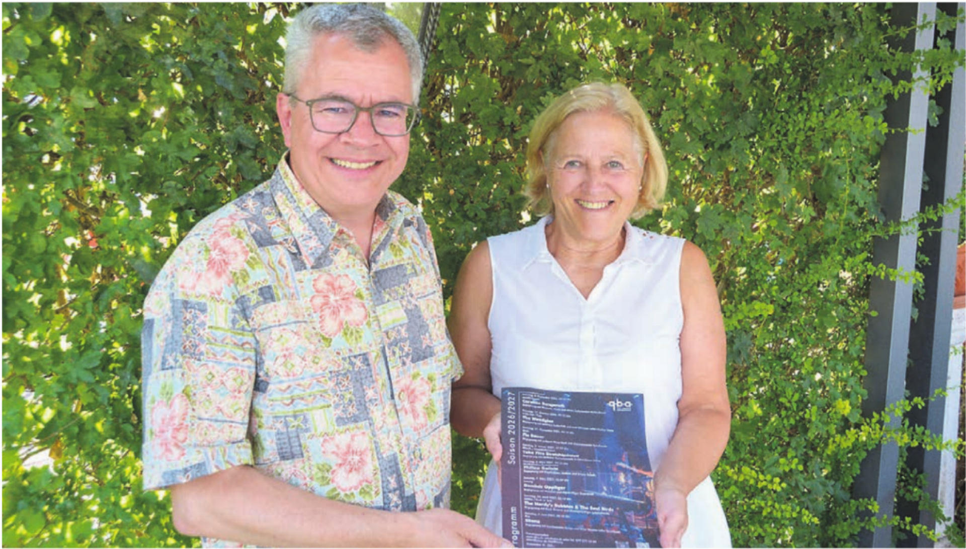 Qba-Präsident Kornel Scherrer und Vorstandsmitglied Brigitte Marti sind überzeugt, mit dem neuen Saisonprogramm wieder viele Gäste nach Oberwil-Lieli locken zu können. Bild: Roger Wetli - Das Bild wird blockiert. – Möglicherweise durch einen aktiven Adblocker.